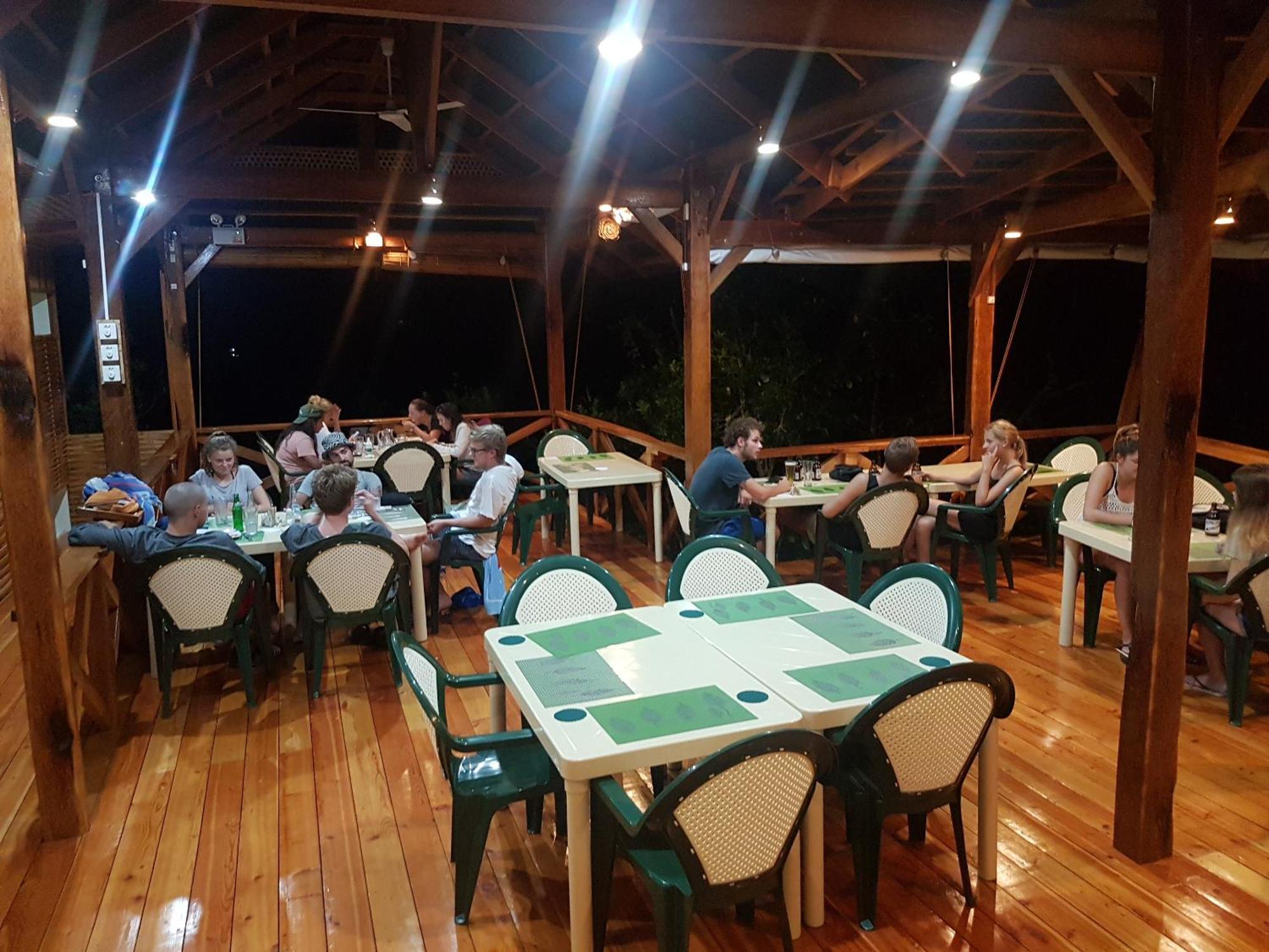 Eskapo Verde Lodge Moalboal Badian Exterior foto